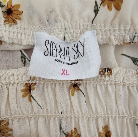 Sienna Sky Sunflower Summer Tank Top Women's Size XL NWOT - Picture 4 of 7